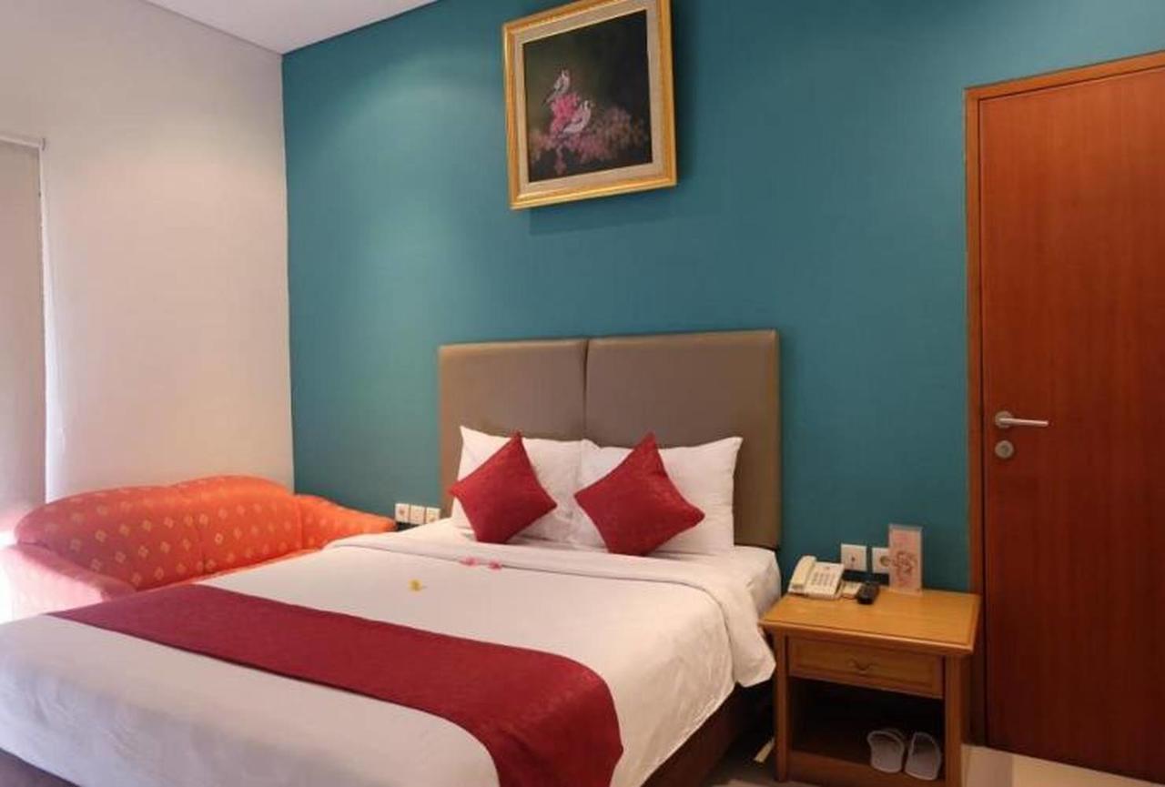Hotel Blue Pacific Jakarta Exterior foto